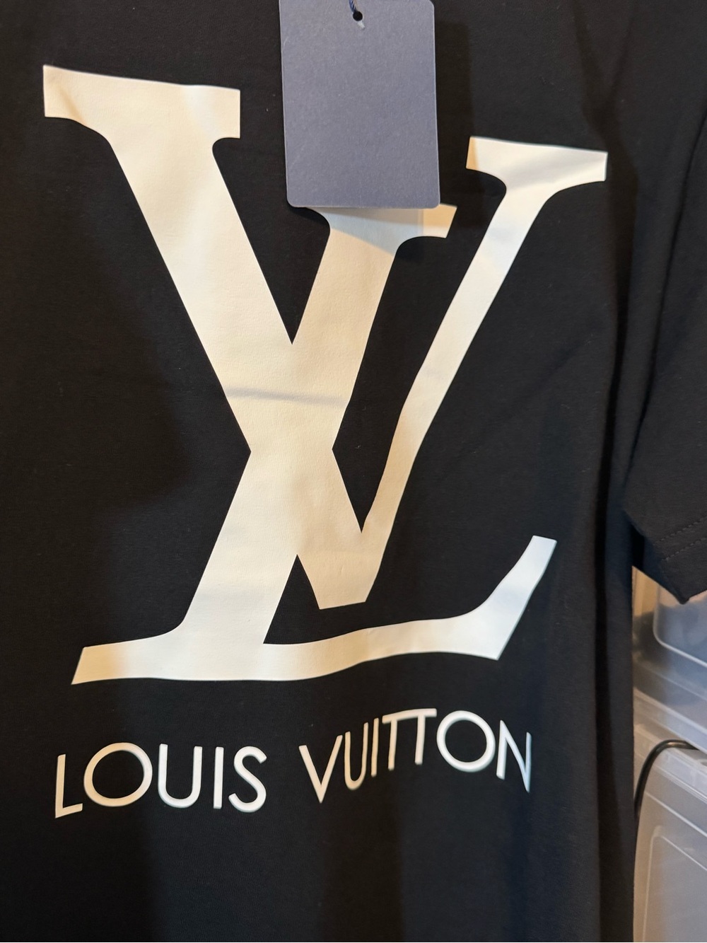 Louis Vuitton Black Tee with White LV Logo Mens shirt - Picture 3 of 6